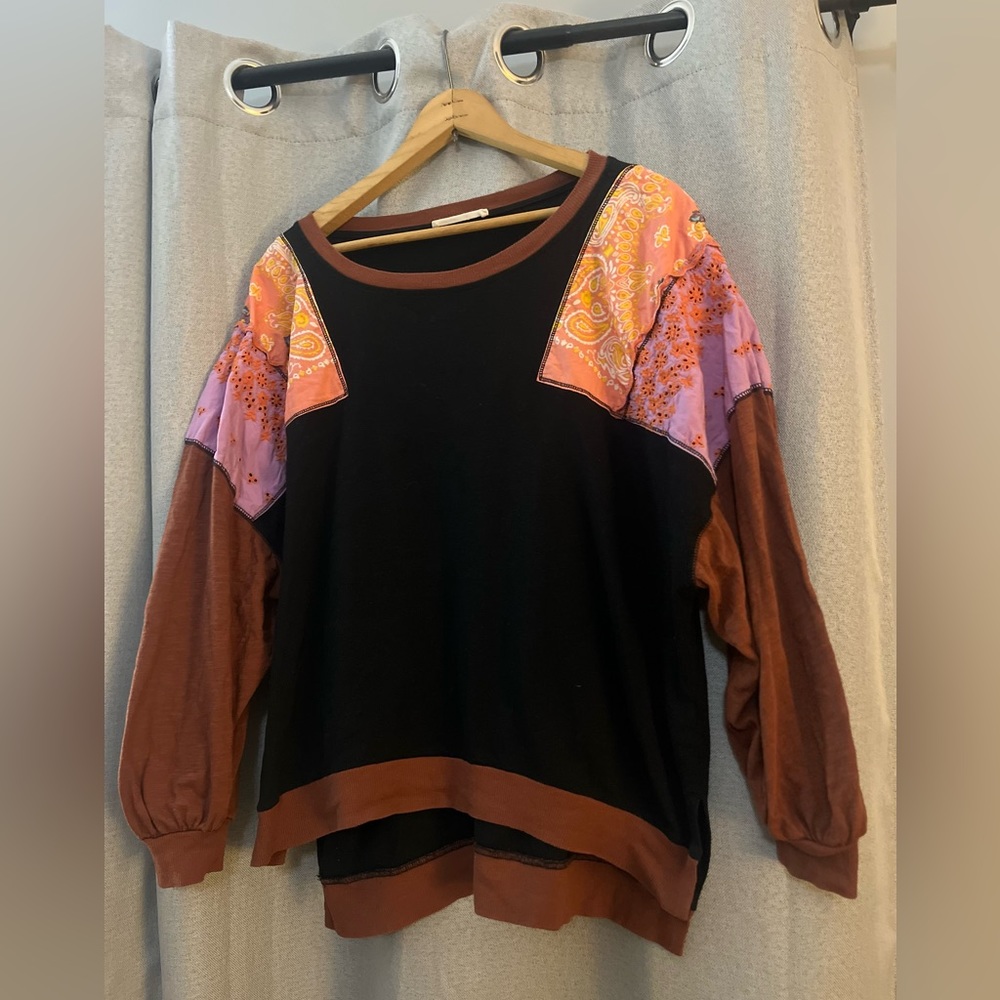 Unique We the Free top